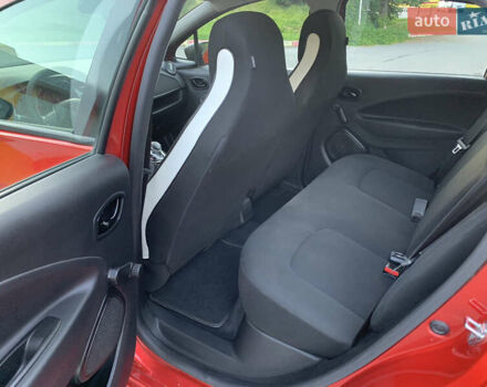 Червоний Рено Зое, об'ємом двигуна 0 л та пробігом 80 тис. км за 11300 $, фото 7 на Automoto.ua