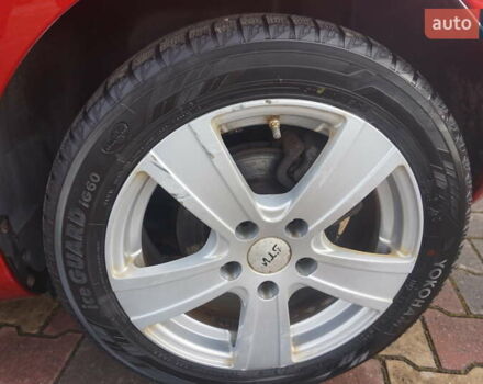 Красный Рено Зое, объемом двигателя 0 л и пробегом 137 тыс. км за 12500 $, фото 64 на Automoto.ua