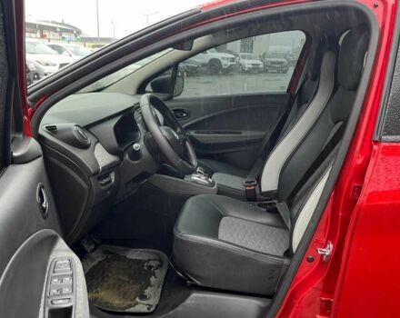Красный Рено Зое, объемом двигателя 0 л и пробегом 62 тыс. км за 13500 $, фото 8 на Automoto.ua
