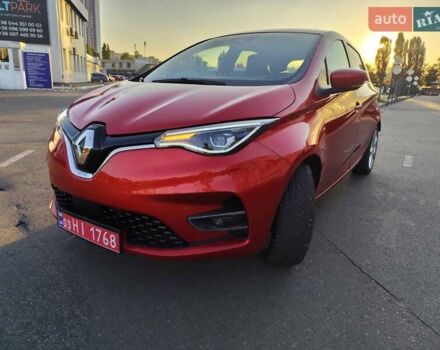Красный Рено Зое, объемом двигателя 0 л и пробегом 52 тыс. км за 14444 $, фото 3 на Automoto.ua