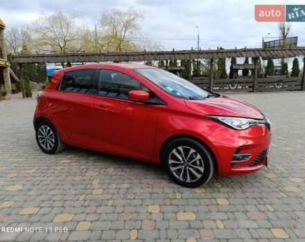 Красный Рено Зое, объемом двигателя 0 л и пробегом 21 тыс. км за 13999 $, фото 15 на Automoto.ua