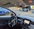 Красный Рено Зое, объемом двигателя 0 л и пробегом 52 тыс. км за 14444 $, фото 38 на Automoto.ua