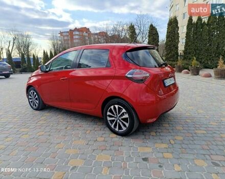 Красный Рено Зое, объемом двигателя 0 л и пробегом 21 тыс. км за 13999 $, фото 7 на Automoto.ua