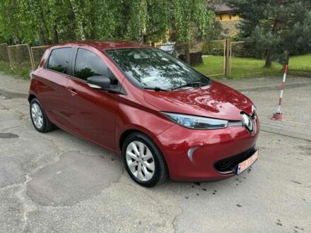 Красный Рено Зое, объемом двигателя 0 л и пробегом 88 тыс. км за 9000 $, фото 1 на Automoto.ua