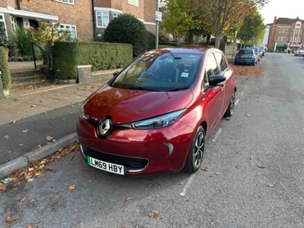 Червоний Рено Зое, об'ємом двигуна 0 л та пробігом 17 тис. км за 7400 $, фото 1 на Automoto.ua