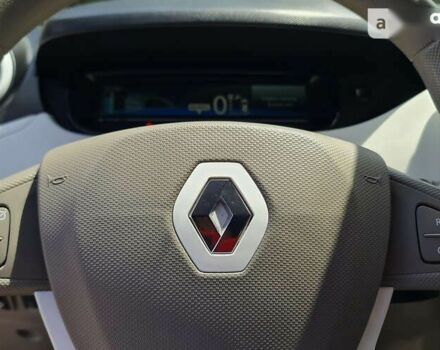 Рено Зое, об'ємом двигуна 0 л та пробігом 116 тис. км за 13499 $, фото 11 на Automoto.ua