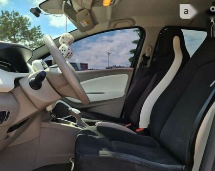 Рено Зое, об'ємом двигуна 0 л та пробігом 116 тис. км за 13499 $, фото 8 на Automoto.ua