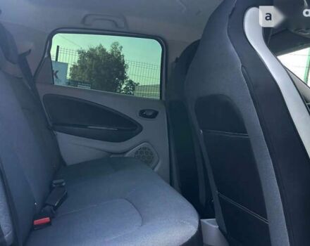 Рено Зое, об'ємом двигуна 0 л та пробігом 58 тис. км за 11300 $, фото 14 на Automoto.ua