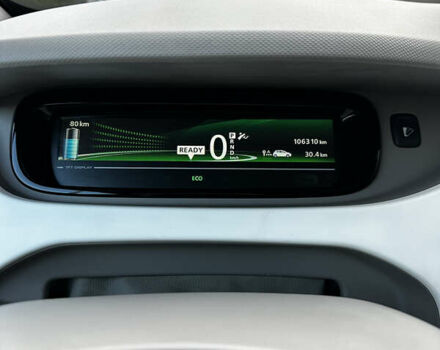 Рено Зое, объемом двигателя 0 л и пробегом 106 тыс. км за 7200 $, фото 18 на Automoto.ua