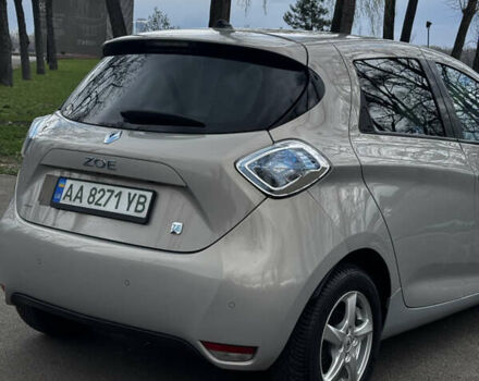 Рено Зое, объемом двигателя 0 л и пробегом 61 тыс. км за 7600 $, фото 12 на Automoto.ua