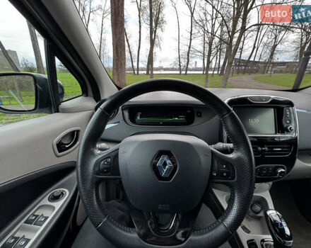 Рено Зое, объемом двигателя 0 л и пробегом 61 тыс. км за 7600 $, фото 16 на Automoto.ua