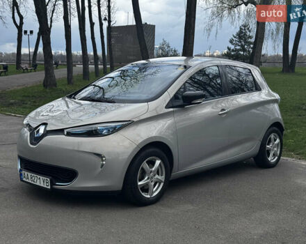 Рено Зое, объемом двигателя 0 л и пробегом 61 тыс. км за 7600 $, фото 4 на Automoto.ua