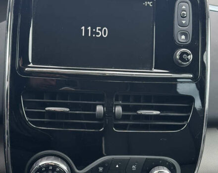 Рено Зое, объемом двигателя 0 л и пробегом 61 тыс. км за 7600 $, фото 17 на Automoto.ua