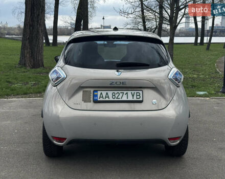 Рено Зое, объемом двигателя 0 л и пробегом 61 тыс. км за 7600 $, фото 11 на Automoto.ua