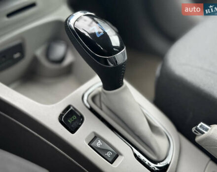 Рено Зое, объемом двигателя 0 л и пробегом 61 тыс. км за 7600 $, фото 18 на Automoto.ua