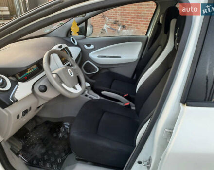Рено Зое, объемом двигателя 0 л и пробегом 73 тыс. км за 8000 $, фото 8 на Automoto.ua