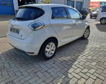 Рено Зое, объемом двигателя 0 л и пробегом 73 тыс. км за 8000 $, фото 15 на Automoto.ua