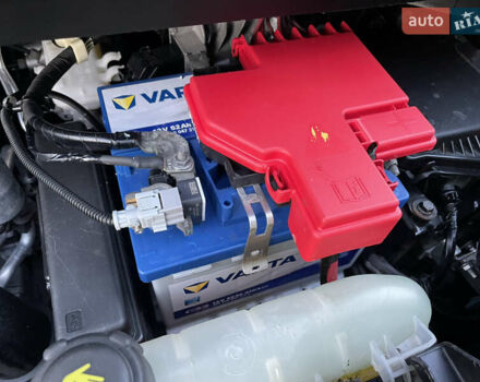 Рено Зое, об'ємом двигуна 0 л та пробігом 145 тис. км за 7299 $, фото 15 на Automoto.ua