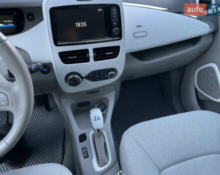 Рено Зое, об'ємом двигуна 0 л та пробігом 145 тис. км за 7299 $, фото 20 на Automoto.ua