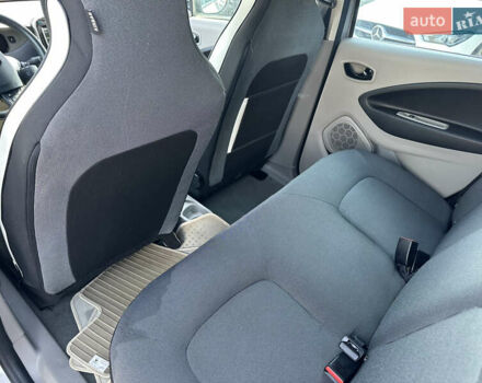 Рено Зое, об'ємом двигуна 0 л та пробігом 120 тис. км за 5888 $, фото 5 на Automoto.ua