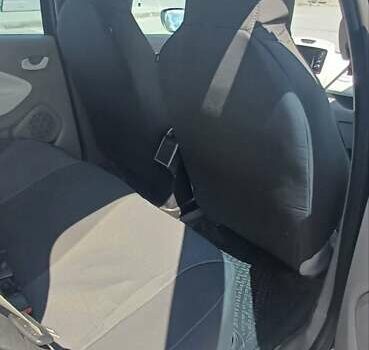 Рено Зое, об'ємом двигуна 0 л та пробігом 99 тис. км за 6900 $, фото 2 на Automoto.ua