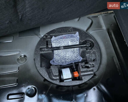Рено Зое, об'ємом двигуна 0 л та пробігом 145 тис. км за 7299 $, фото 25 на Automoto.ua
