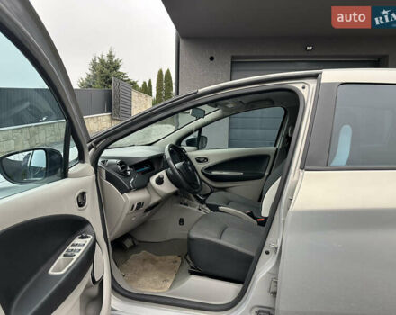 Рено Зое, объемом двигателя 0 л и пробегом 100 тыс. км за 6750 $, фото 6 на Automoto.ua