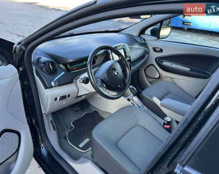 Рено Зое 2015 в Дубно на Automoto.ua Рено Зое, объемом двигателя 0 л и пробегом 90 тыс. км за 6900 $, фото 17 на Automoto.ua