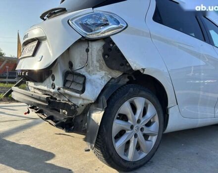 Рено Зое, объемом двигателя 0 л и пробегом 68 тыс. км за 4900 $, фото 13 на Automoto.ua