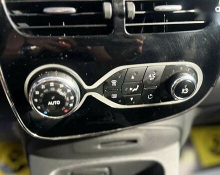 Рено Зое, объемом двигателя 0 л и пробегом 48 тыс. км за 11500 $, фото 22 на Automoto.ua