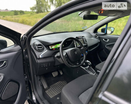 Рено Зое, объемом двигателя 0 л и пробегом 114 тыс. км за 12900 $, фото 33 на Automoto.ua