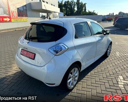 Рено Зое, объемом двигателя 65 л и пробегом 78 тыс. км за 10600 $, фото 7 на Automoto.ua