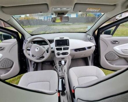Рено Зое, объемом двигателя 0 л и пробегом 32 тыс. км за 9650 $, фото 11 на Automoto.ua