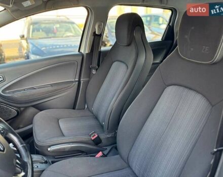 Рено Зое, объемом двигателя 0 л и пробегом 138 тыс. км за 8699 $, фото 11 на Automoto.ua
