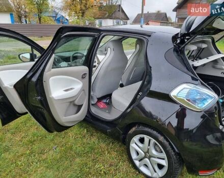 Рено Зое, объемом двигателя 0 л и пробегом 32 тыс. км за 9650 $, фото 26 на Automoto.ua