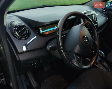 Рено Зое, объемом двигателя 0 л и пробегом 150 тыс. км за 8200 $, фото 17 на Automoto.ua