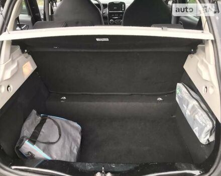 Рено Зое, об'ємом двигуна 0 л та пробігом 108 тис. км за 11500 $, фото 12 на Automoto.ua