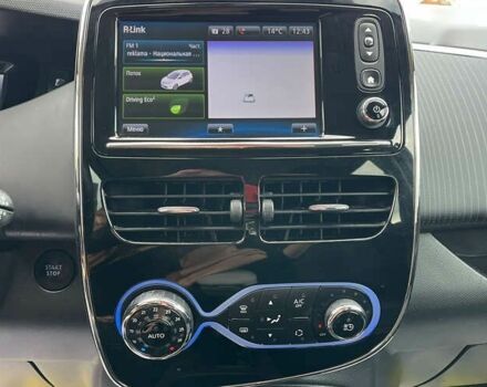 Рено Зое, объемом двигателя 0 л и пробегом 140 тыс. км за 9300 $, фото 10 на Automoto.ua