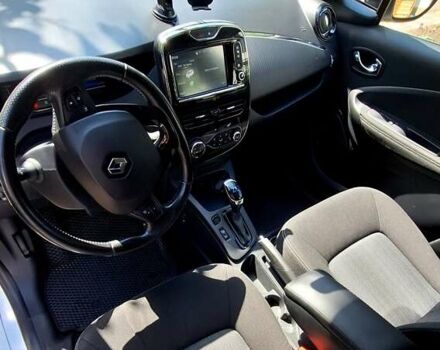 Рено Зое, объемом двигателя 0 л и пробегом 141 тыс. км за 9900 $, фото 8 на Automoto.ua