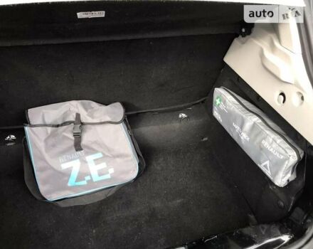 Рено Зое, об'ємом двигуна 0 л та пробігом 108 тис. км за 11500 $, фото 11 на Automoto.ua