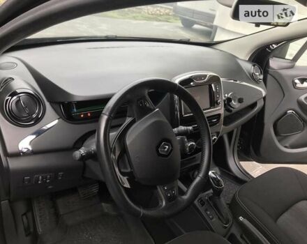 Рено Зое, об'ємом двигуна 0 л та пробігом 108 тис. км за 11500 $, фото 6 на Automoto.ua