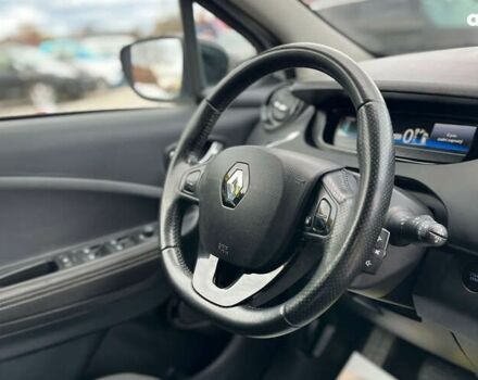 Рено Зое, объемом двигателя 0 л и пробегом 140 тыс. км за 9300 $, фото 14 на Automoto.ua