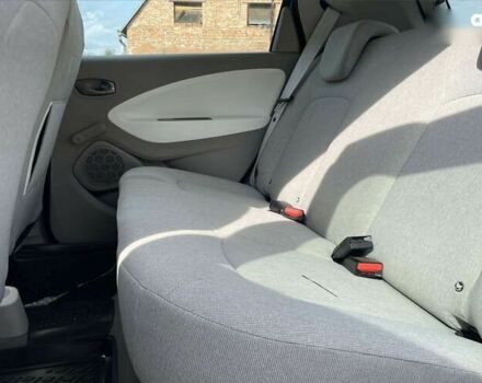 Рено Зое, объемом двигателя 0 л и пробегом 94 тыс. км за 10300 $, фото 12 на Automoto.ua