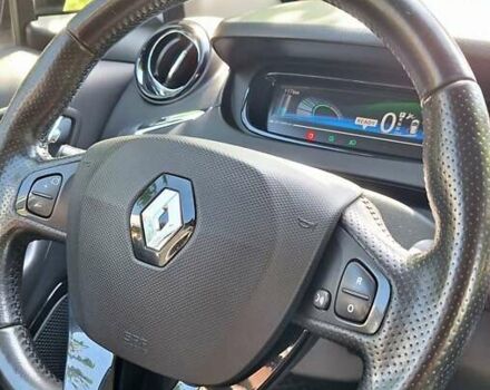 Рено Зое, объемом двигателя 0 л и пробегом 141 тыс. км за 9900 $, фото 15 на Automoto.ua