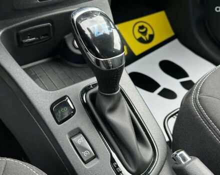 Рено Зое, об'ємом двигуна 0 л та пробігом 14 тис. км за 12900 $, фото 16 на Automoto.ua