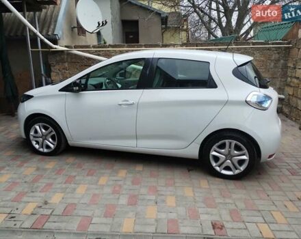 Рено Зое, объемом двигателя 0 л и пробегом 136 тыс. км за 9500 $, фото 5 на Automoto.ua