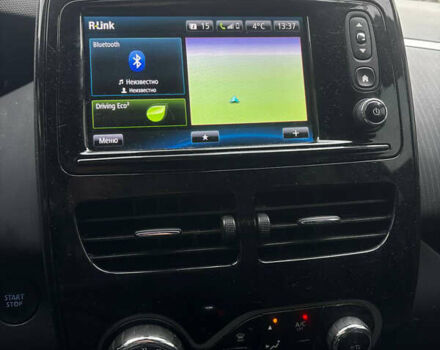 Рено Зое, объемом двигателя 0 л и пробегом 130 тыс. км за 10500 $, фото 18 на Automoto.ua