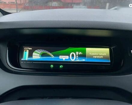 Рено Зое, объемом двигателя 0 л и пробегом 81 тыс. км за 9799 $, фото 12 на Automoto.ua