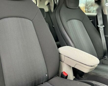 Рено Зое, объемом двигателя 0 л и пробегом 140 тыс. км за 9300 $, фото 20 на Automoto.ua