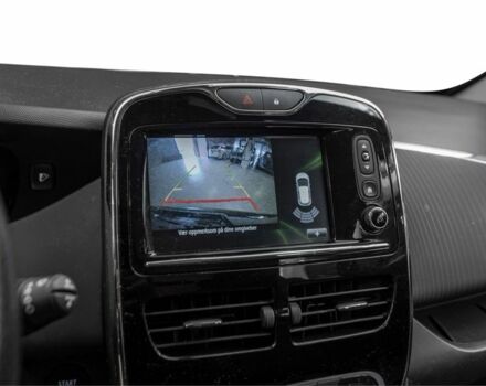 Рено Зое, объемом двигателя 0 л и пробегом 66 тыс. км за 10000 $, фото 6 на Automoto.ua